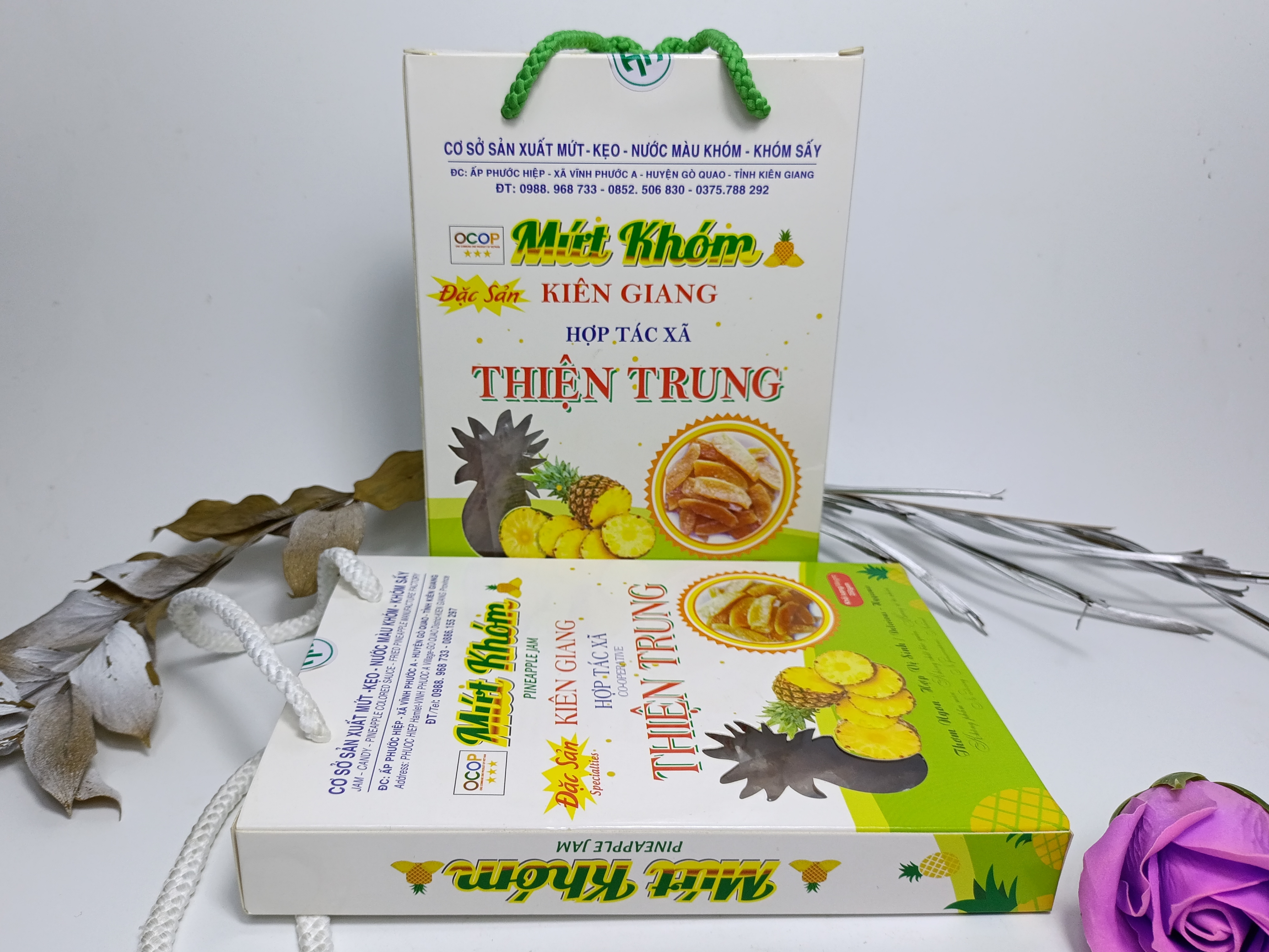 Mứt khóm Thiện Trung